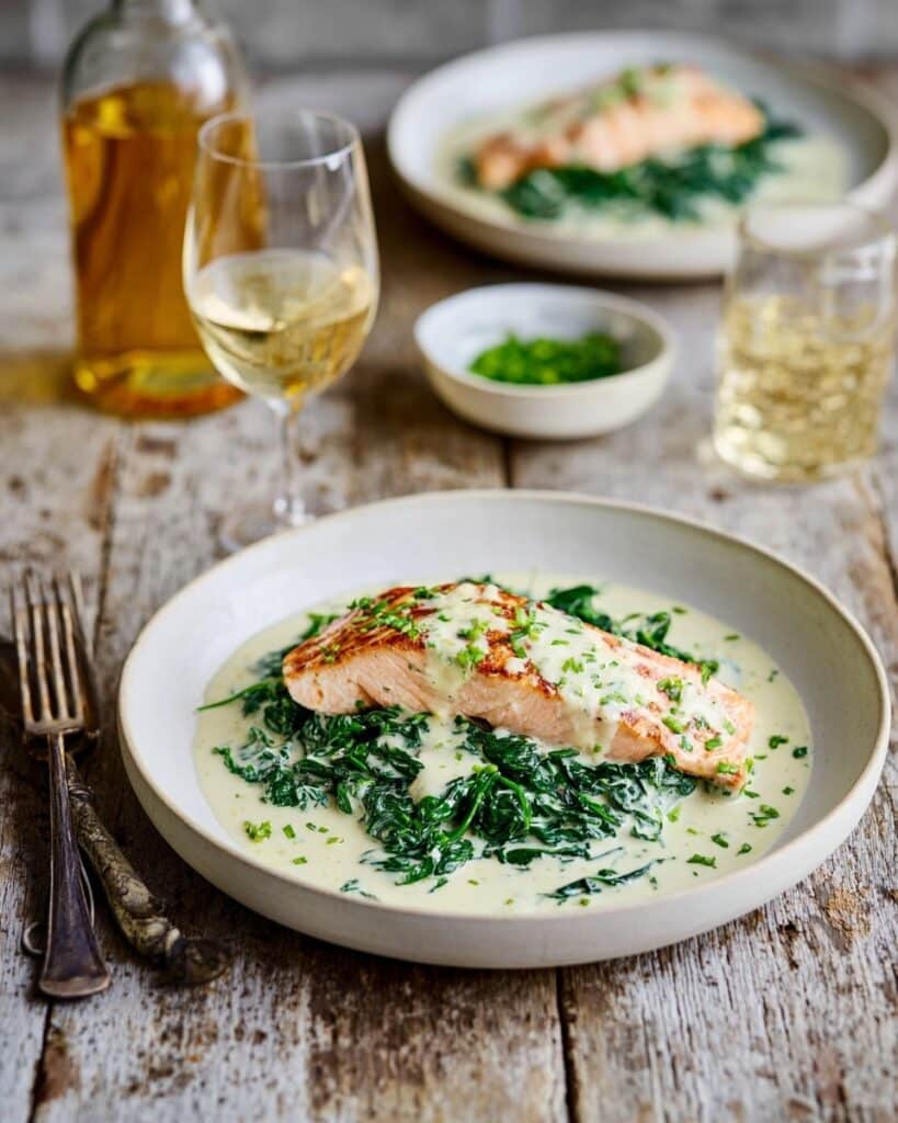 Salmon & Spinach with Tartare Cream Recipe