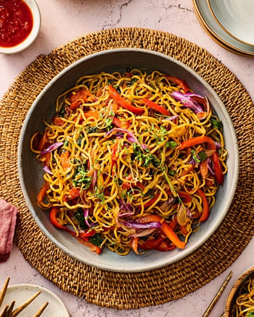 Egg-Fried Noodles with Beansprouts and Curry Powder Recipe